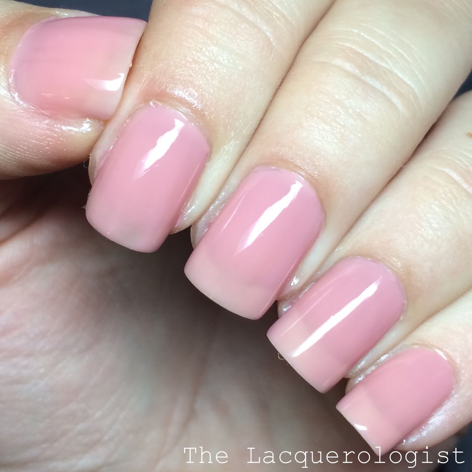 nail salons near me open late today